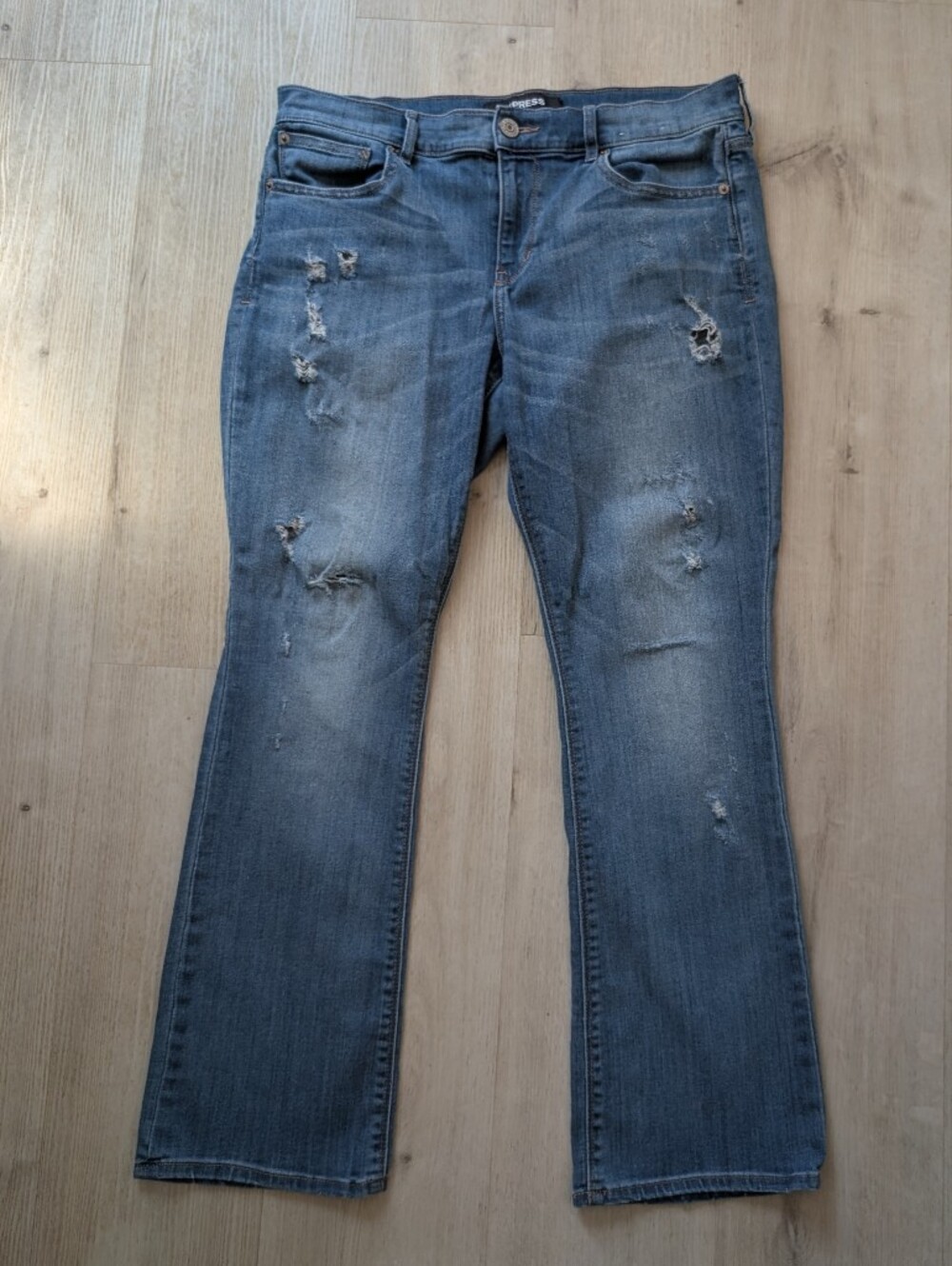 Express Women's Distressed Bootcut Jeans in Medium Blue